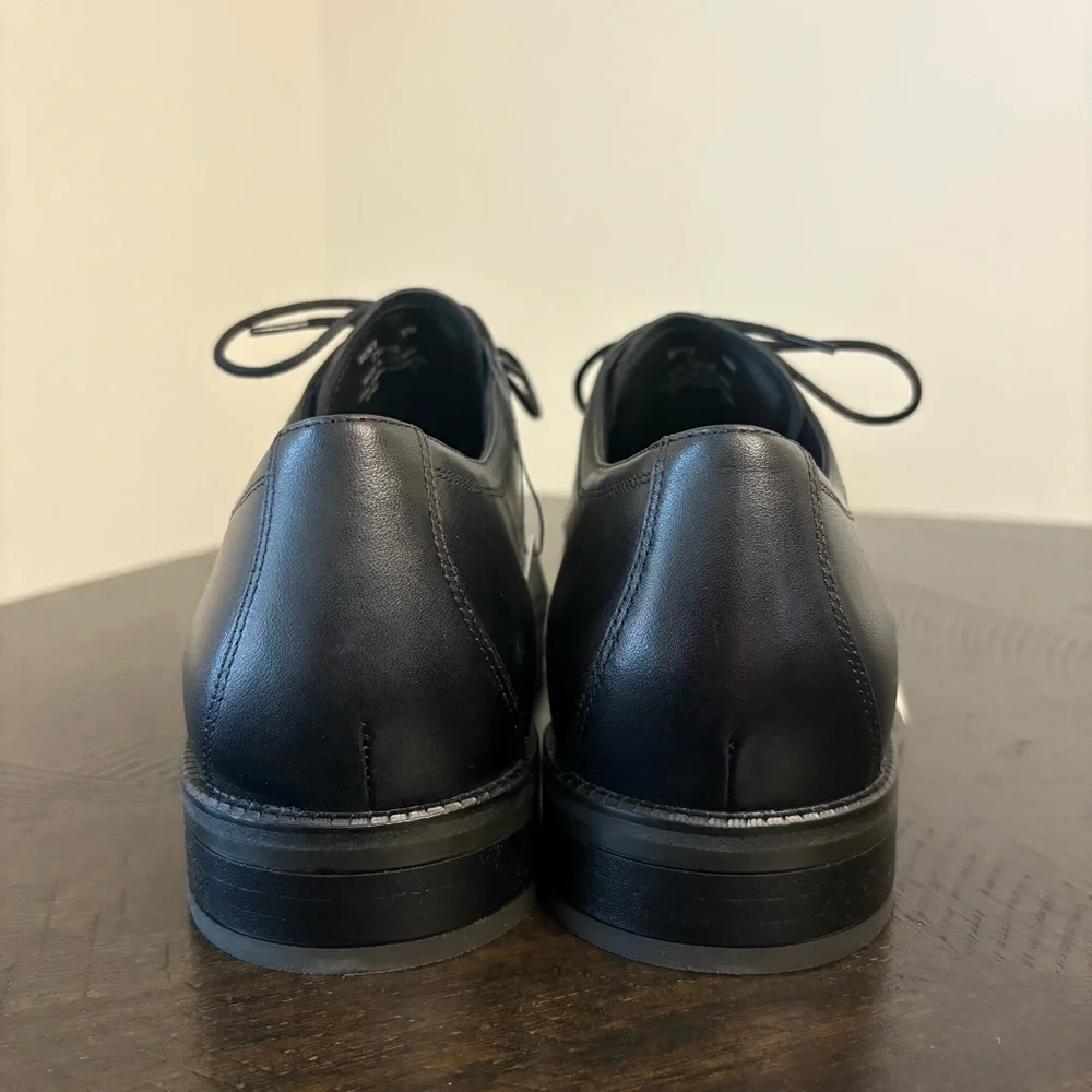 Cole Haan ME Cap Oxford Men's Size 10 Black New With Box Modern Dress Shoe